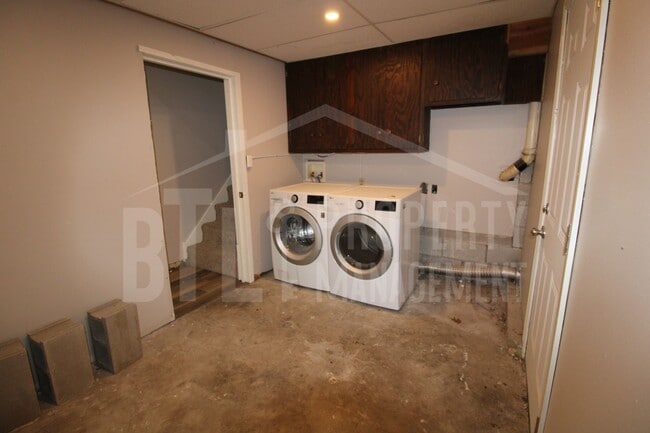 Building Photo - Wonderful Three Bedroom in Branson!