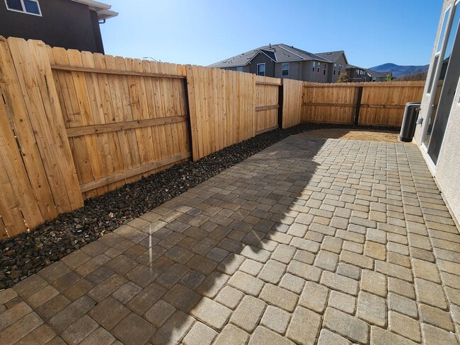 Building Photo - Brand New Townhome in South Carson City