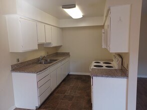 Building Photo - 1920 Peyton Ave