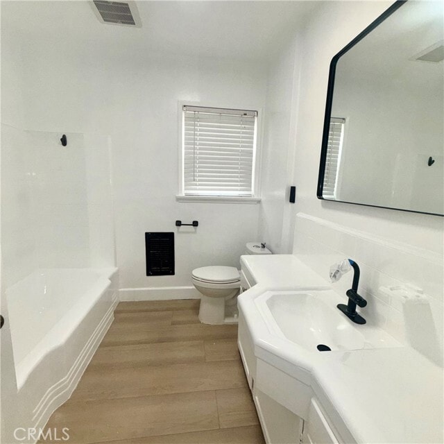 Building Photo - 7407 Dunfield Ave