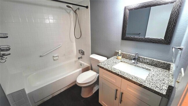 Building Photo - 8215 Sun Spring Cir