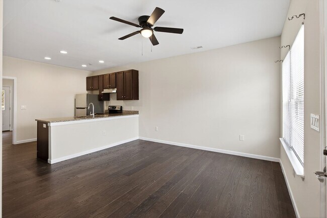 Building Photo - 4653 Fairfield Farm Rd NW