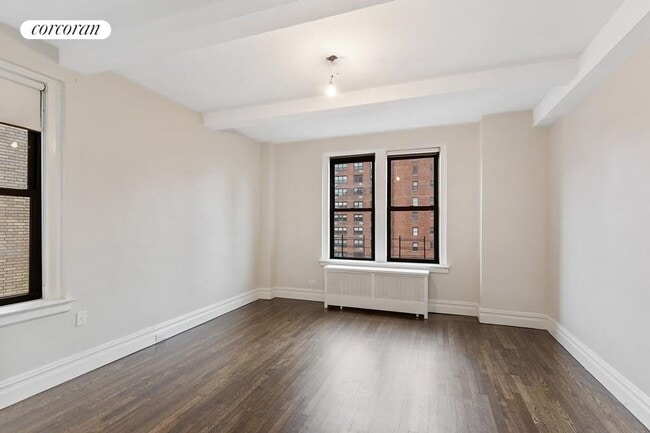Building Photo - 1225 Park Ave