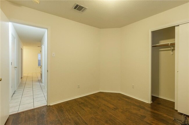 Building Photo - 17302 Dashwood Creek Dr