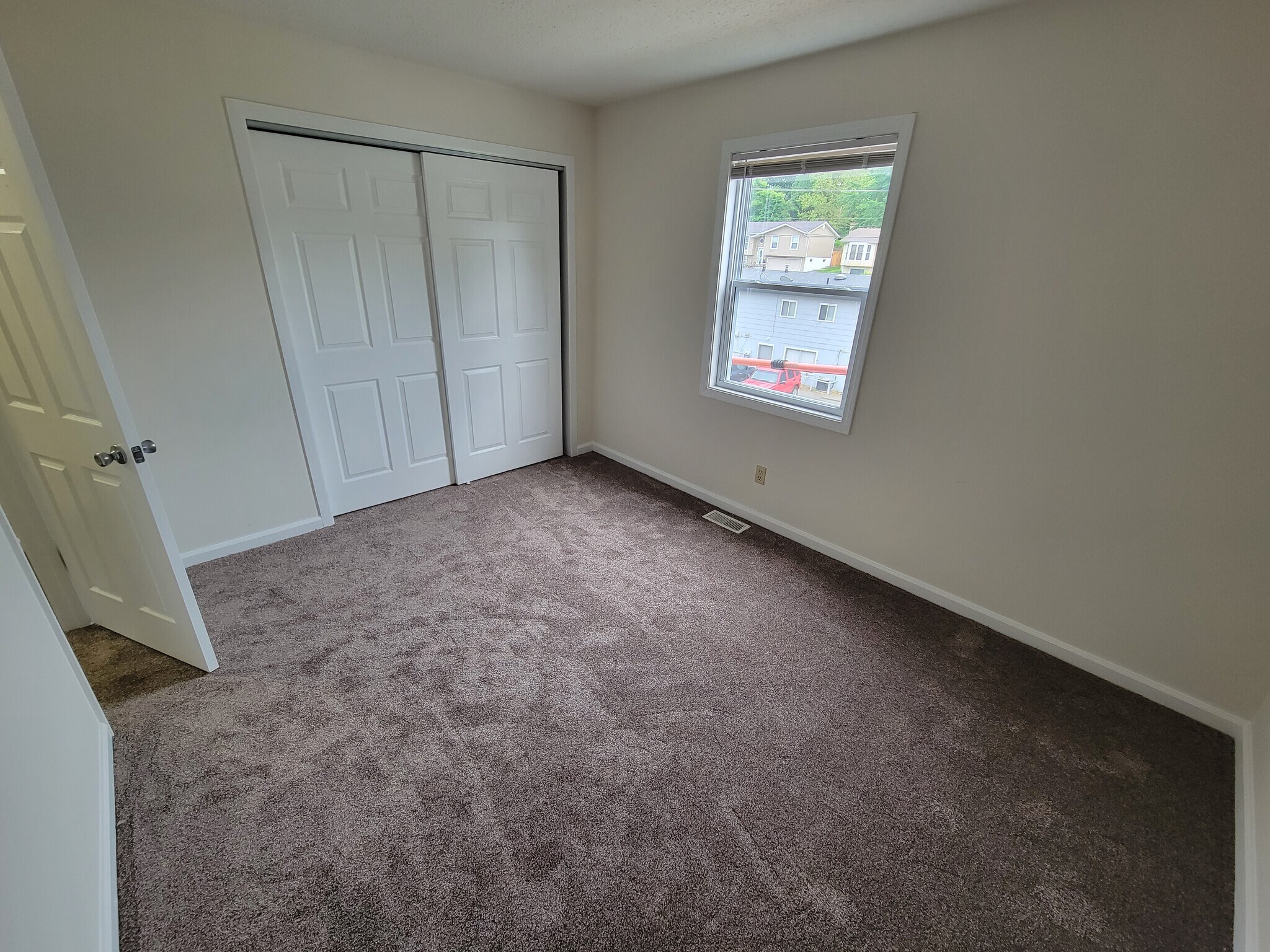 Building Photo - 21 Country Elm Mnr