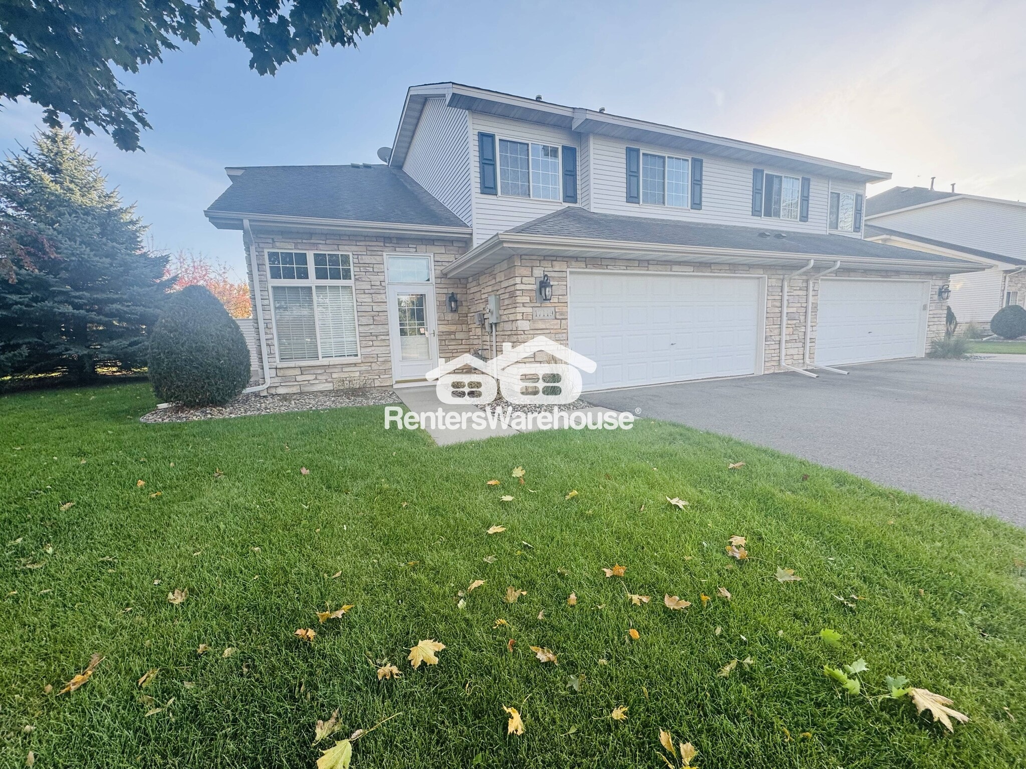 Building Photo - 17119 Eastwood Ave