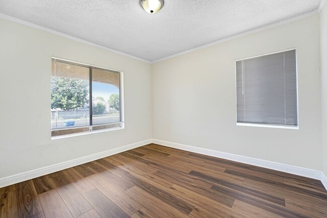 Building Photo - Beautiful SFR 3 BD| 2 Bath