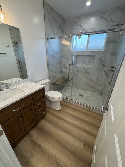 Building Photo - 15920 Eccles St