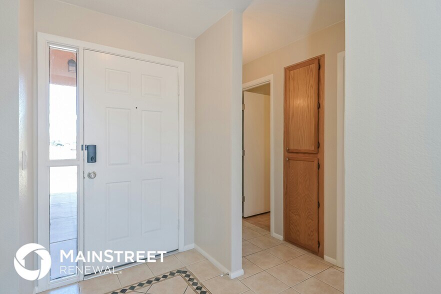 Building Photo - 3589 W Capella St