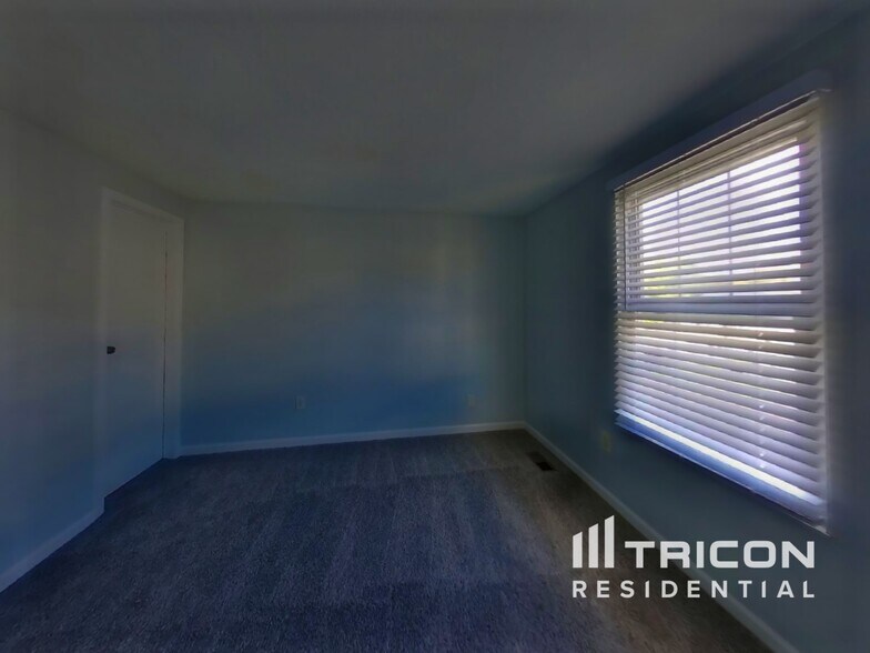 Building Photo - 108 Stonegate Dr