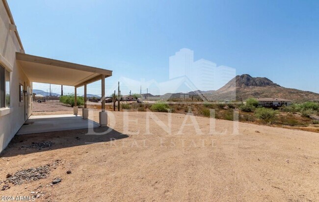 Building Photo - 48126 N Coyote Pass Rd