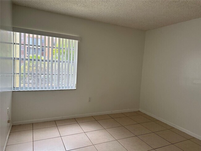 Building Photo - 9380 W Flagler St
