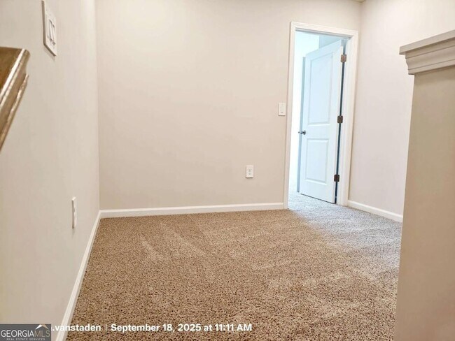 Building Photo - 2111 Avalon Rdg
