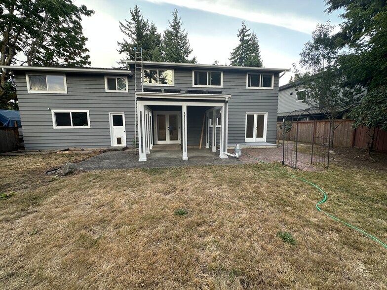 Building Photo - 18315 6th Ave NW