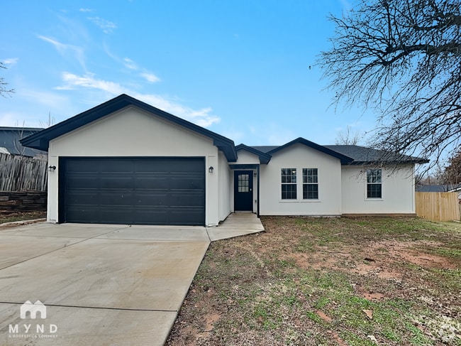 Building Photo - 3212 E Noble Dr