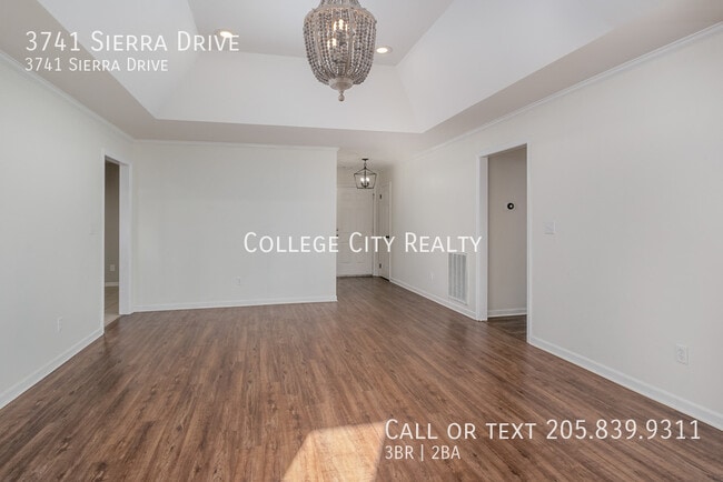 Building Photo - 3741 Sierra Dr