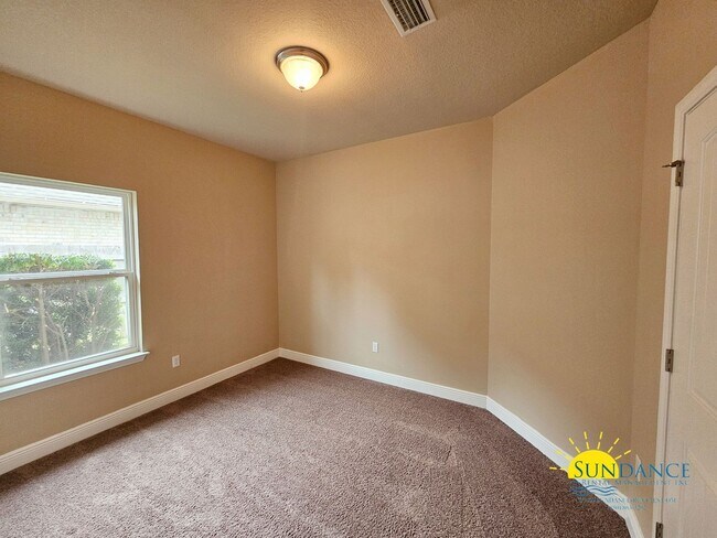 Building Photo - Charming 3BR Home Near 30A Beaches in Santa Rosa Beach!