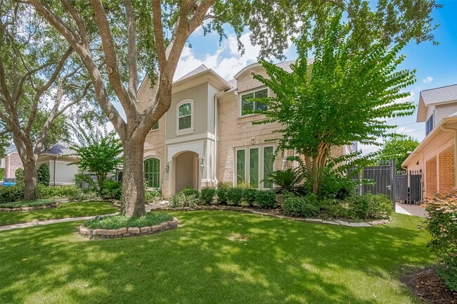 Building Photo - 11826 Legend Manor Dr