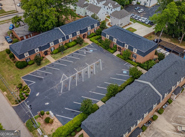 Building Photo - 207 Harwell Ave