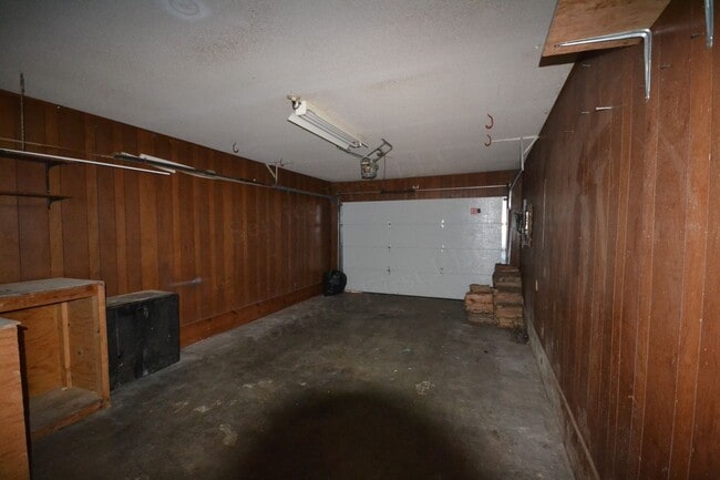 Building Photo - 3 bed 2 bath 1 car garage in Bolivar!