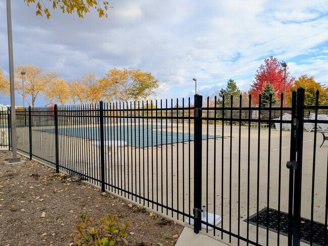 Building Photo - 1858 S Fallbrook Dr