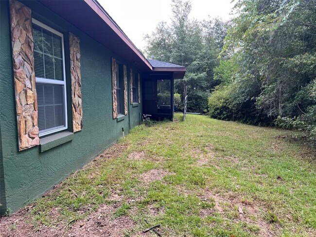 Building Photo - 9700 SW 209th Ct