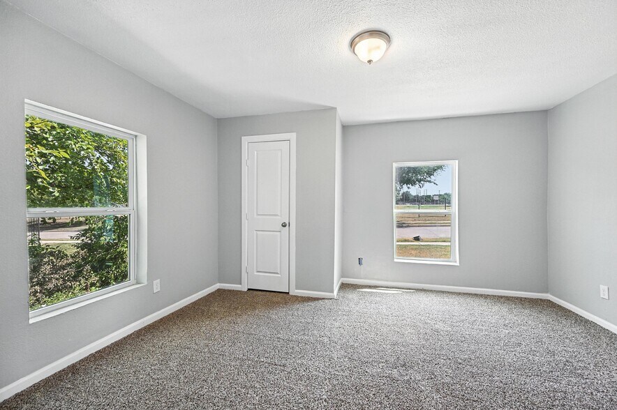 Building Photo - 2837 Avenue A