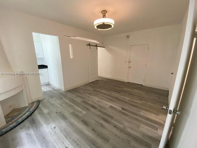 Building Photo - 1525 Meridian Ave