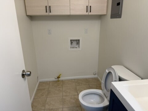 Building Photo - 3 bed 2 bath with garage $1,400 Rent