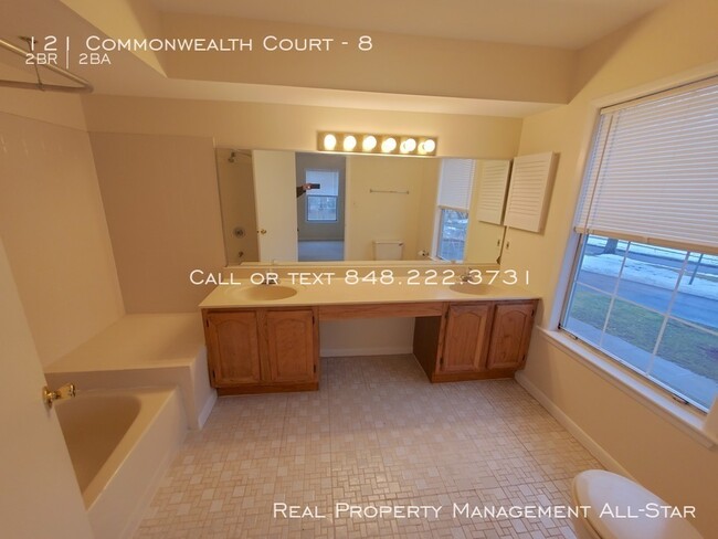 Building Photo - 121 Commonwealth Ct