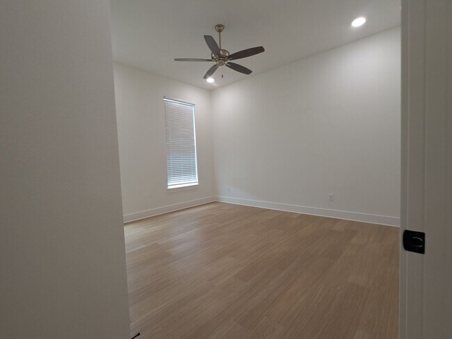 Building Photo - New Construction Home in Pleasant Grove