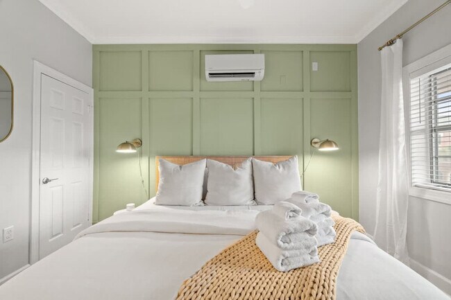 Building Photo - 10343 E County Hwy 30A