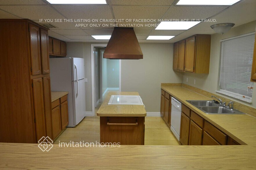 Building Photo - 3415 Imperial Ln