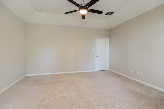 Building Photo - 4618 Regent Manor Dr