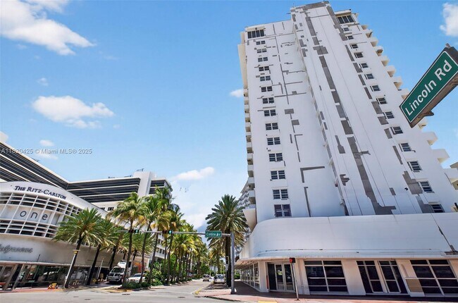 Building Photo - 100 Lincoln Rd