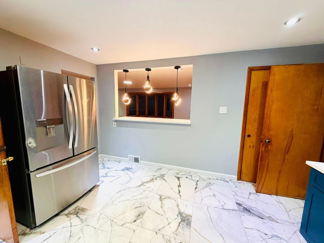 Building Photo - 2791 N Forest Rd