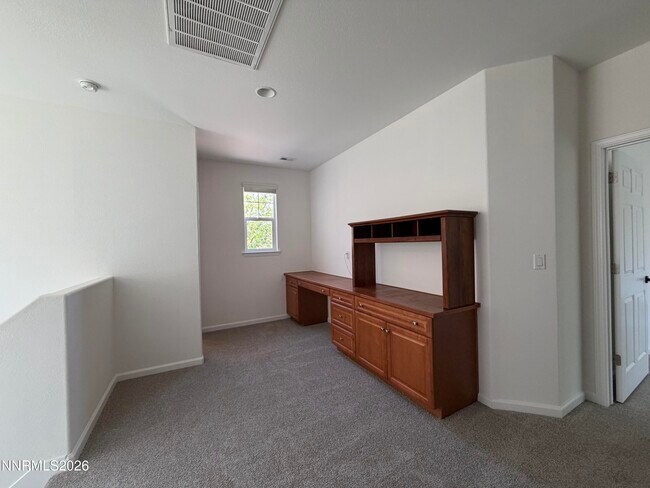 Building Photo - 10890 Oakhaven Dr