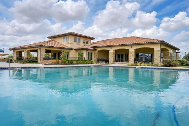 Building Photo - 16421 Pallazo Dr