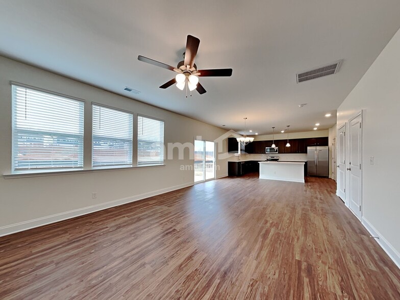 Building Photo - 111 Keyser Dr