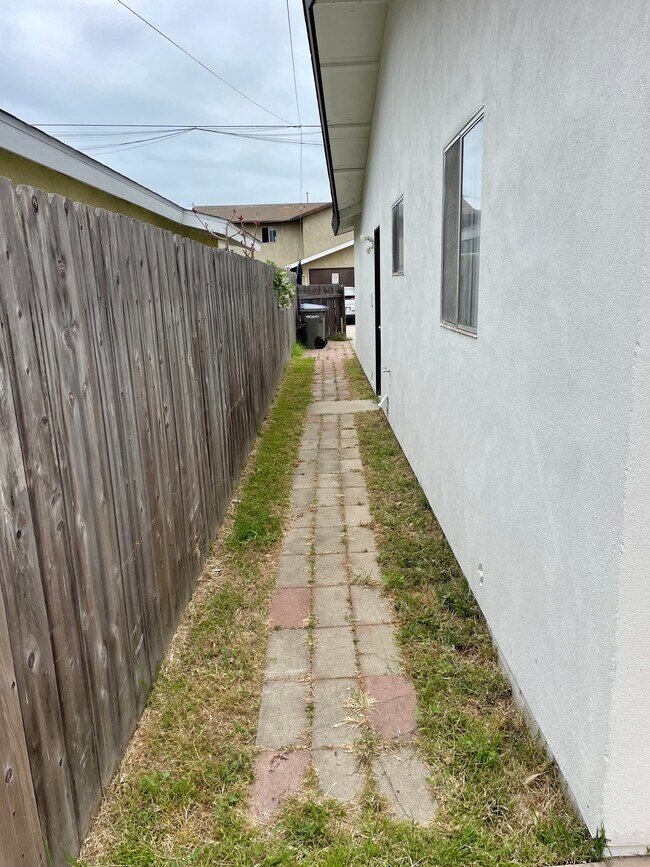 Building Photo - 980 11th St