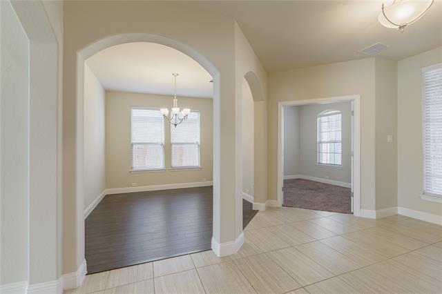 Building Photo - 1104 Hoyt Dr