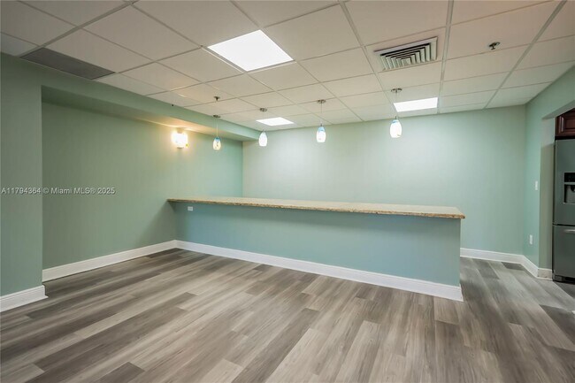 Building Photo - 1201 S Ocean Dr