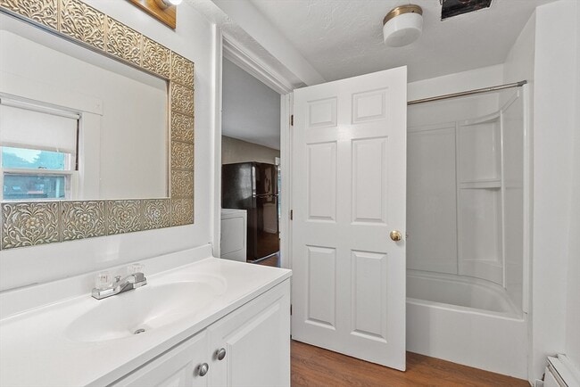 Building Photo - 39 Park St