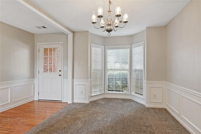 Building Photo - 9155 Friarbridge Dr