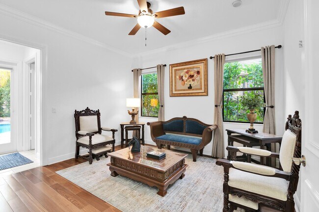 Building Photo - 10703 Versailles Blvd