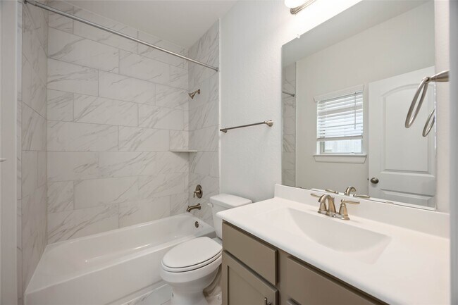 Building Photo - 4012 Centre Valley Ln