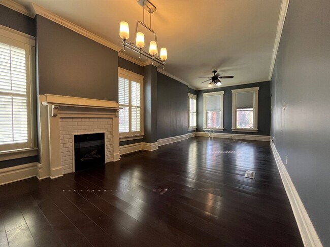 Building Photo - 991-993 Bryden Road