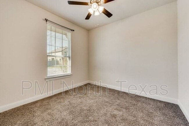 Building Photo - 6013 Wildflower Wy