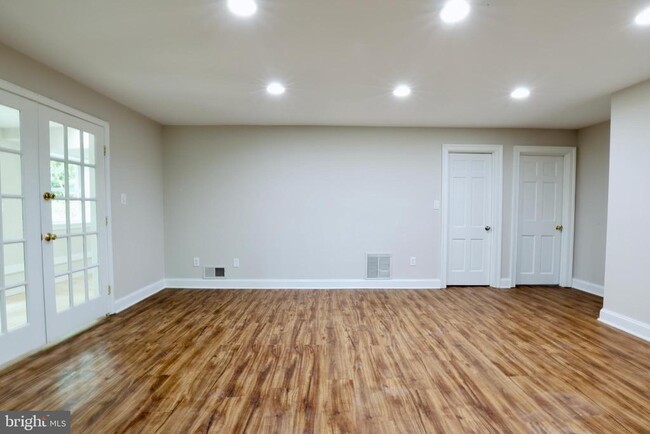 Building Photo - 1310 Forestwood Dr