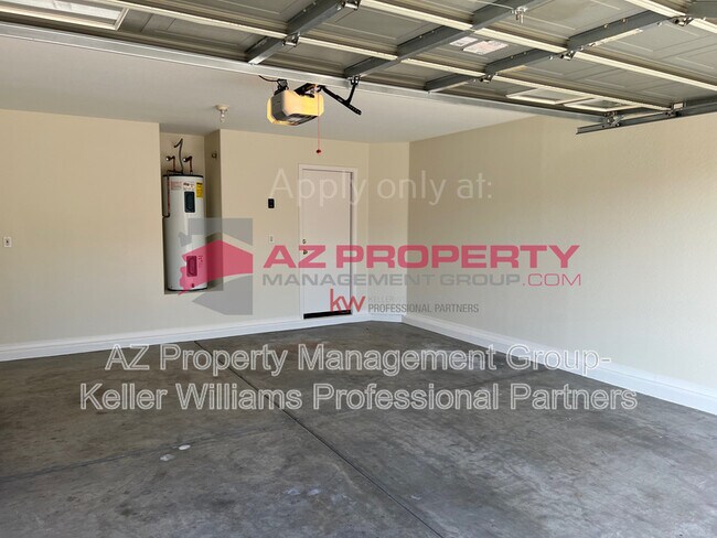 Building Photo - 17848 W Redfield Rd